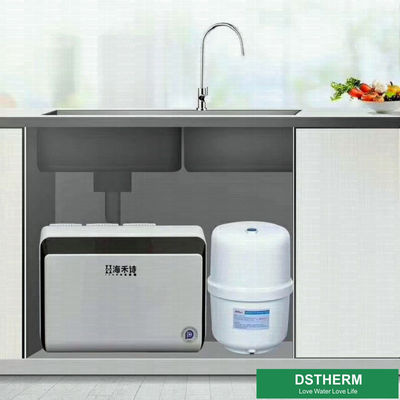 Les types d'eau de ménage filtre le système de RO sous le distributeur de l'eau d'utilisation d'évier avec des pièces d'épurateur