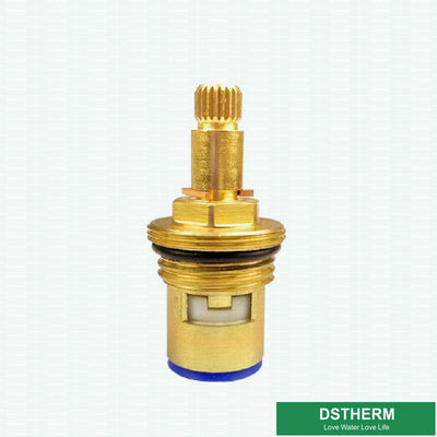 La cartouche en laiton de valve a adapté les cartouches aux besoins du client rapides de valve de longueur