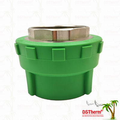 PPR Femme couplage fileté en plastique raccords de tuyaux PPR 75 * 2 1/2 " Taille personnalisée